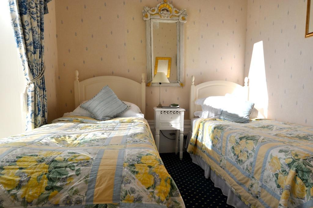Willoughby House Hotel & Apartments Cheltenham Zimmer foto