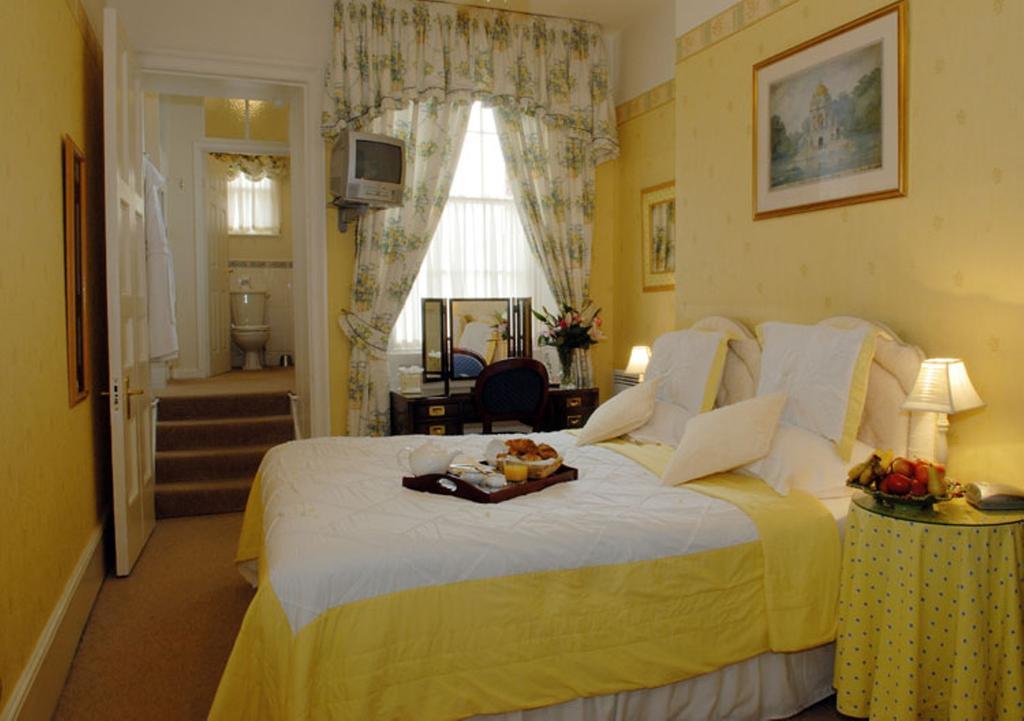 Willoughby House Hotel & Apartments Cheltenham Zimmer foto