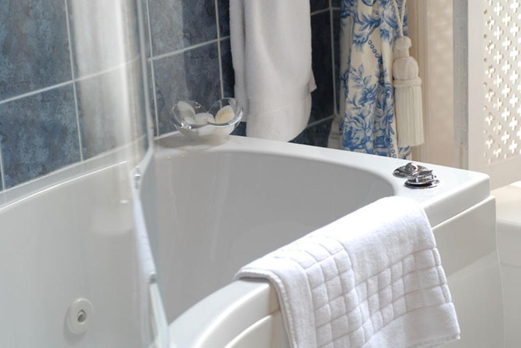 Willoughby House Hotel & Apartments Cheltenham Zimmer foto
